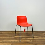 MAGIS TROY 4 legs Chair SD2382  black × PP coral red 1490C マジス トロイ 4レッグス チェア ブラック × コーラルレッド デザイナーズ家具 保証あり【未使用品】【200サイズ】