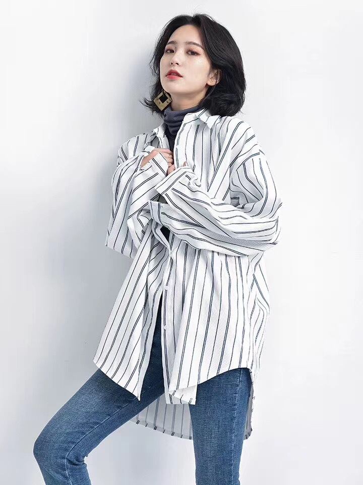 レギュラーカラーストライプシャツ