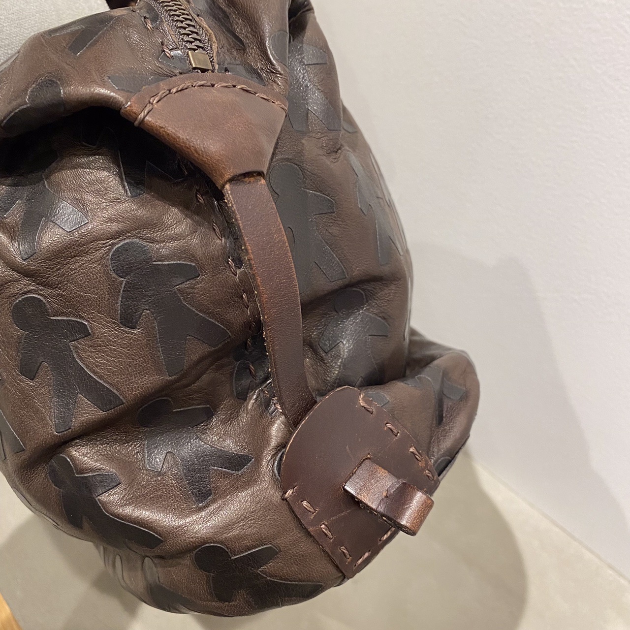 美品】 henry beguelin(ヘンリー ベグリン)クロコメッセンジャー-