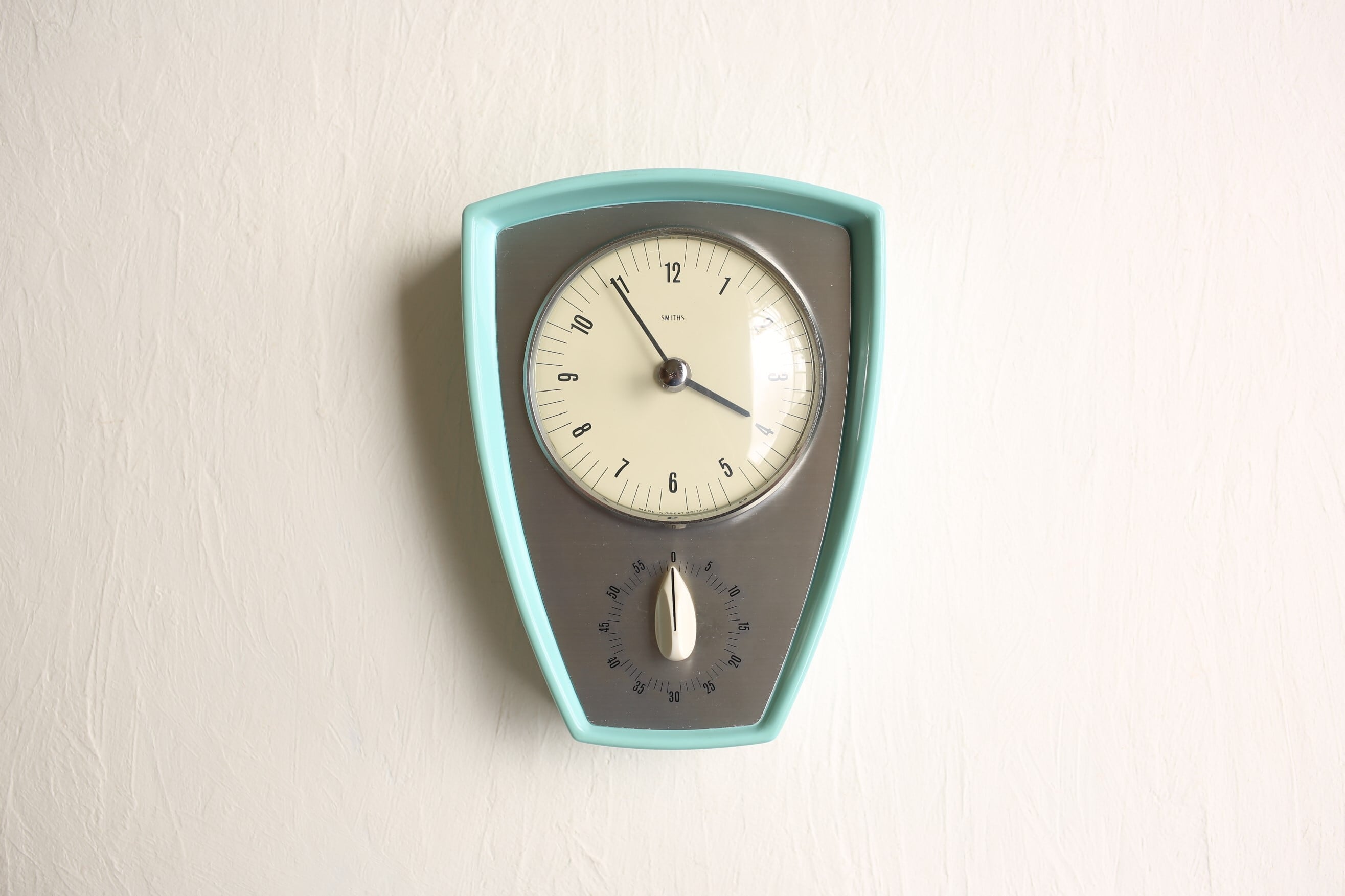 イギリス アンティーク ヴィンテージ SMITHS キッチンタイマー付き 掛時計(単一電池式) N-03171