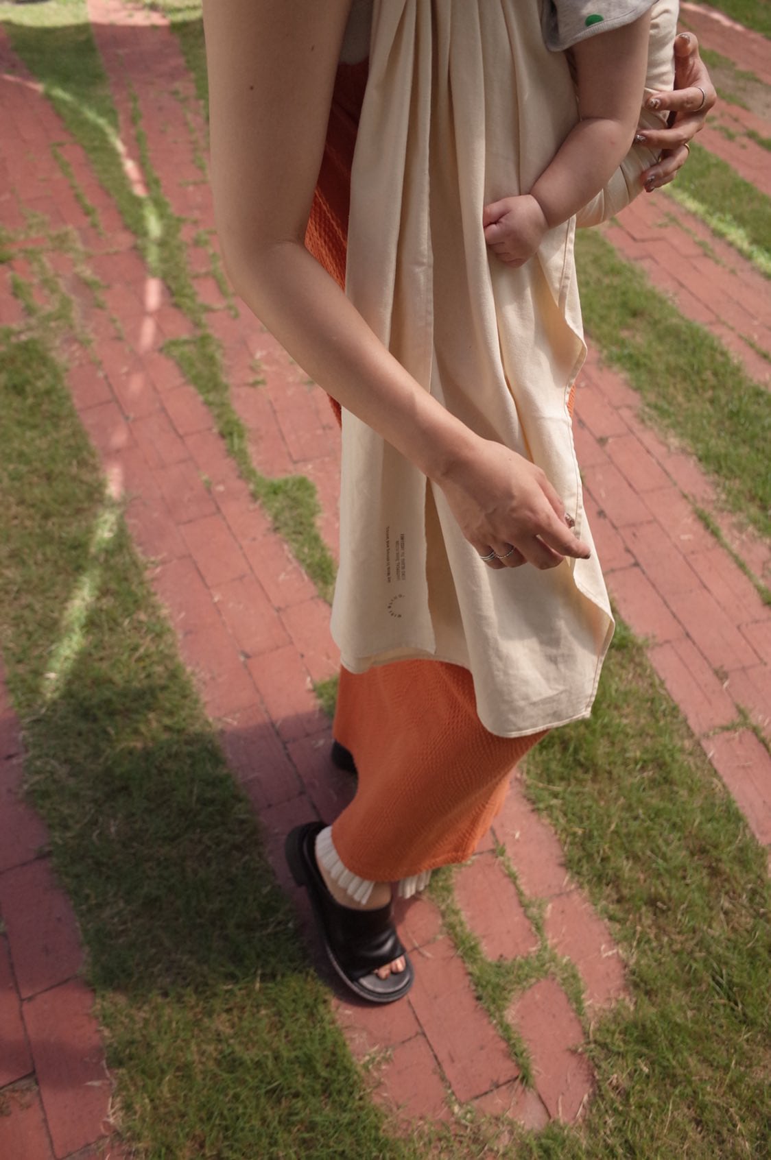 Alabaster | MIRI SLING