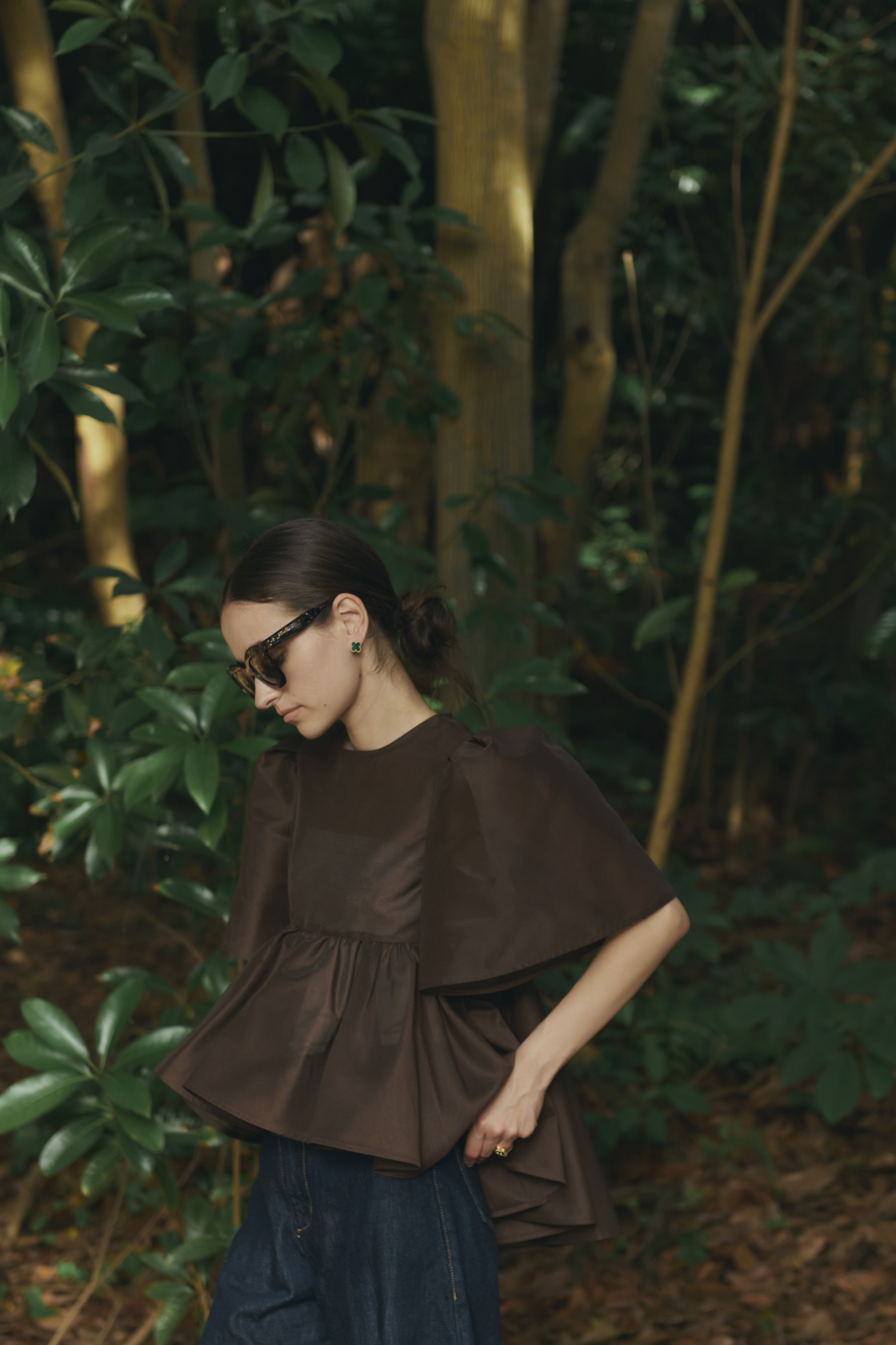 新品Bluelea Bellsleeve embroidery blouse 9/12(FRI)21:00-Bell sleeve embroidery blouse 9月中旬お届け