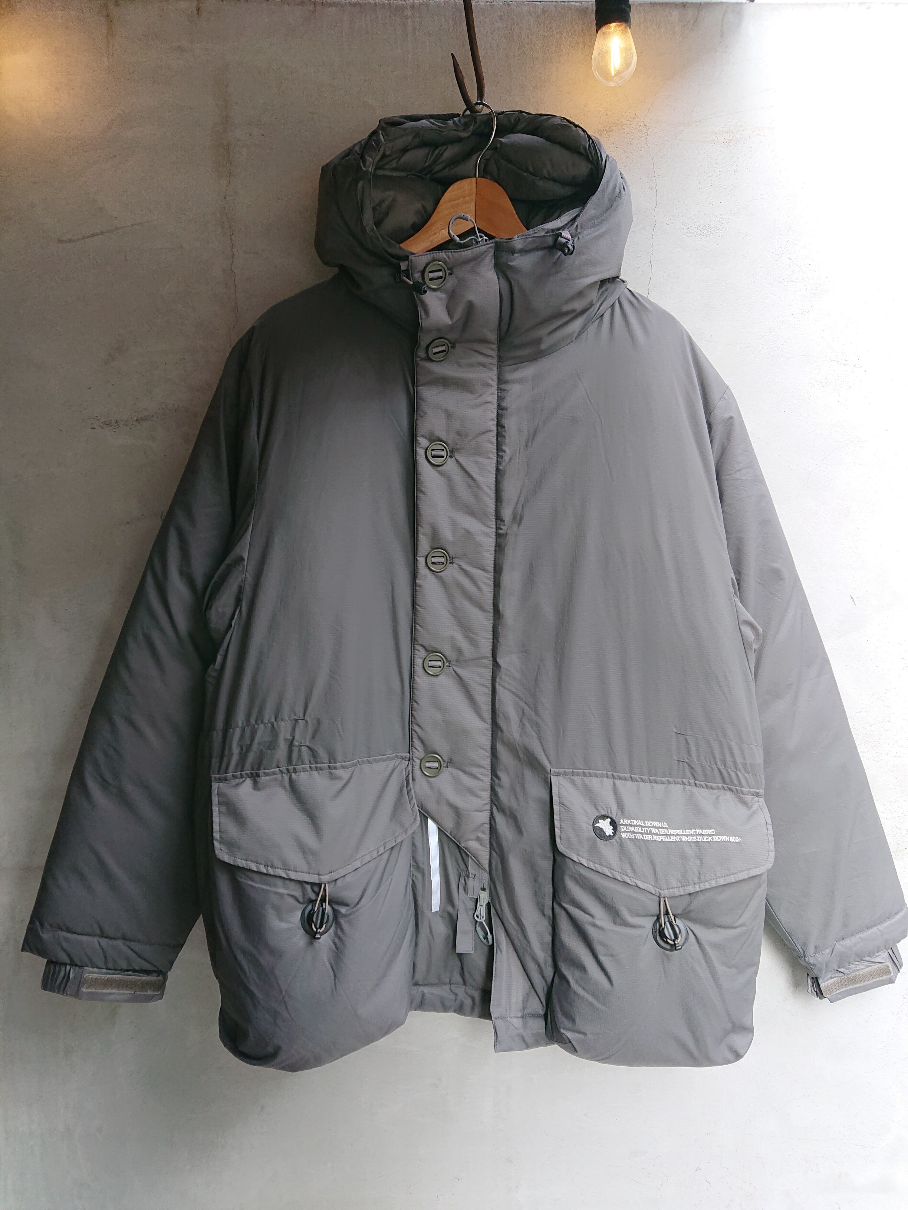 COMFY CMF OUTDOOR GARMENT “ARKTIKAL UL DOWN L7” WOLF GRAY COMFY CMF OUTDOOR GARMENT “ARKTIKAL UL DOWN L7” WOLF GRAY
