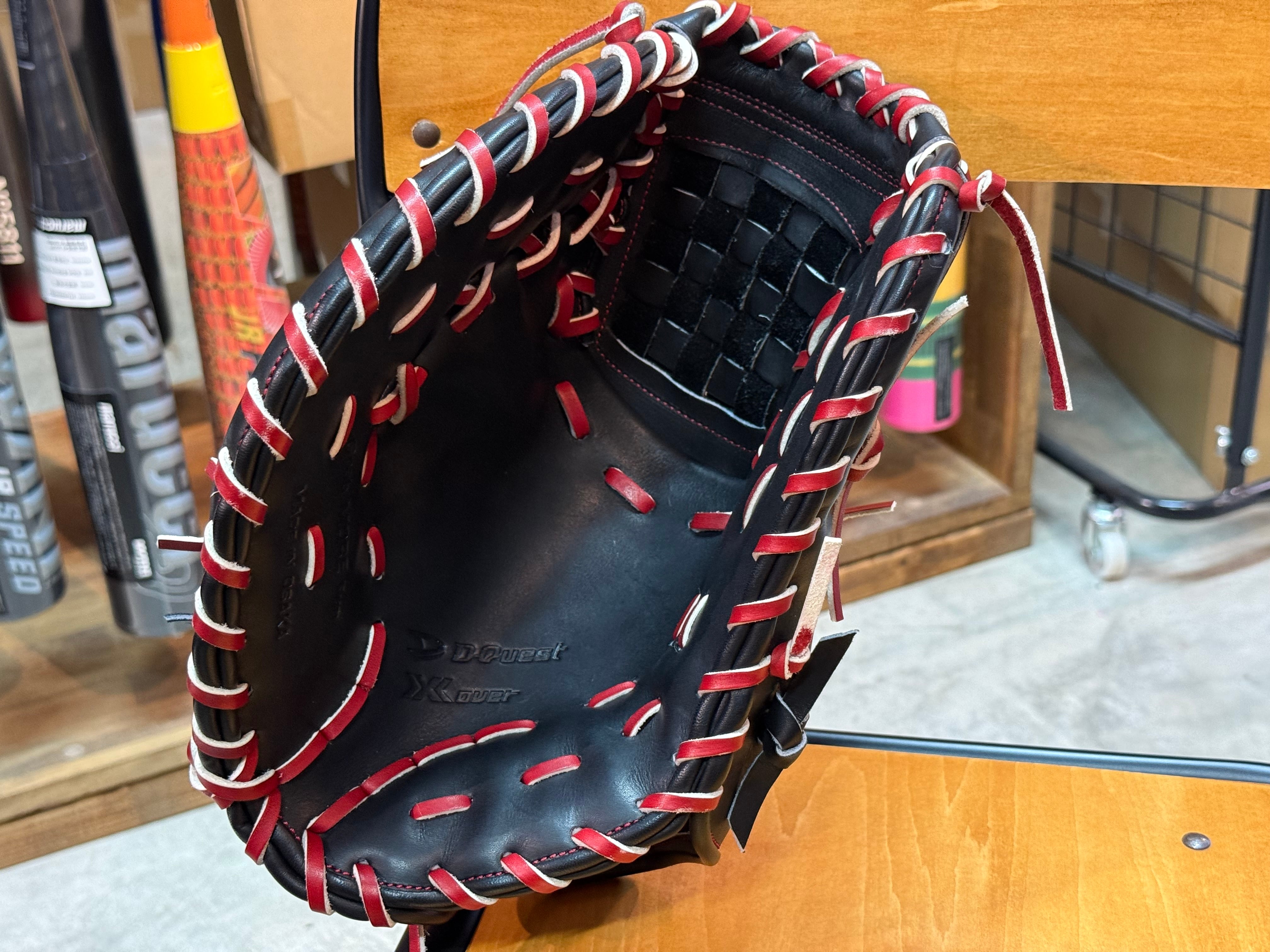 限定品】D-Quest 硬式ファーストミット 134型 左投げ用 ブラック×W