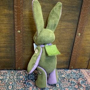 ピッグスウェードのベルラビ★マイスターの手作り「ベルズラビット」うぐいす×ふじ　写真の1点販売です