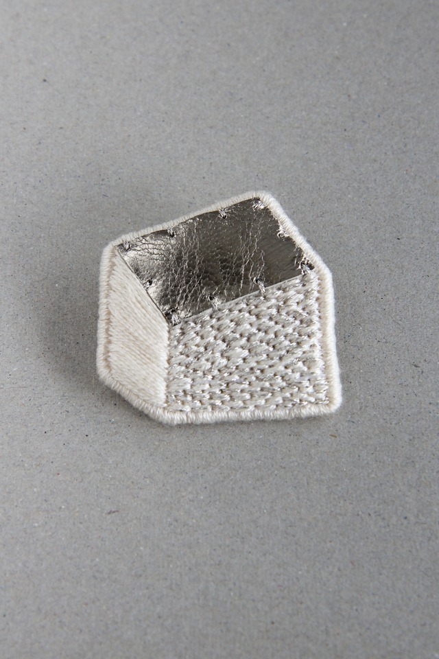 brooch no.16／classic