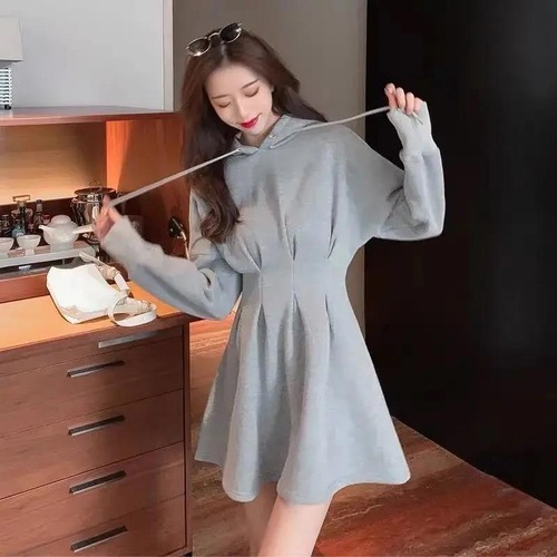 ワンピース ワンピ ミニワンピース スウェット フーディー 大人可愛い 韓国 韓国ファッション 10代 40代 おしゃれ スカート ミニ丈 長袖  ブラック  グレー  無地 春 冬 秋 シンプル スポーティ コーデ デート 女子会 お出かけ S M L XL スタイル 体系カバー オーバーサイズ ゆったり インスタ映え 休日 オソロコーデ 通学  お散歩 カジュアル