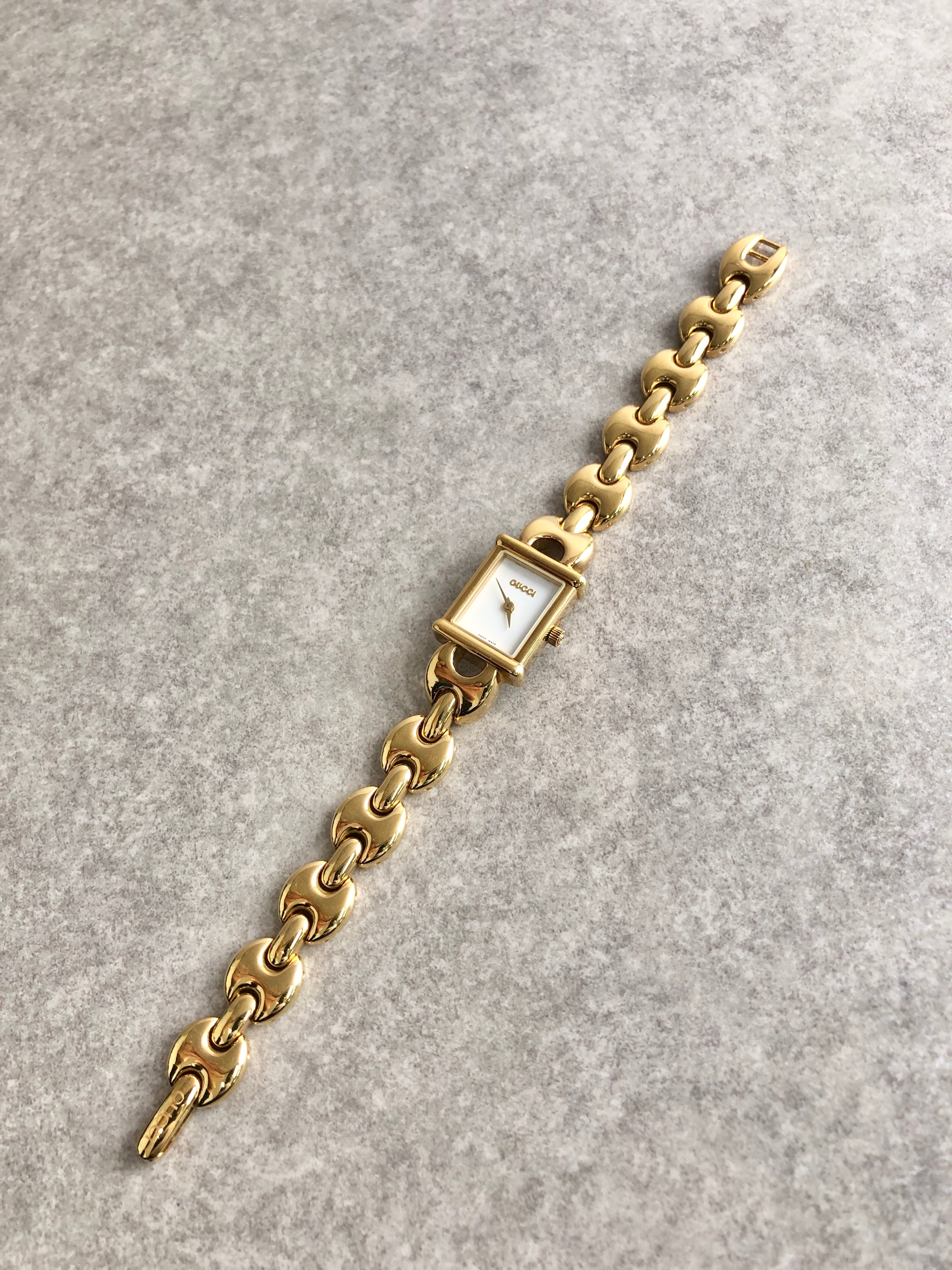GUCCI ゴールド 時計 ヴィンテージ GUCCI グッチ 腕時計 ゴールド クウォーツ 1800L vintage ヴィンテージ