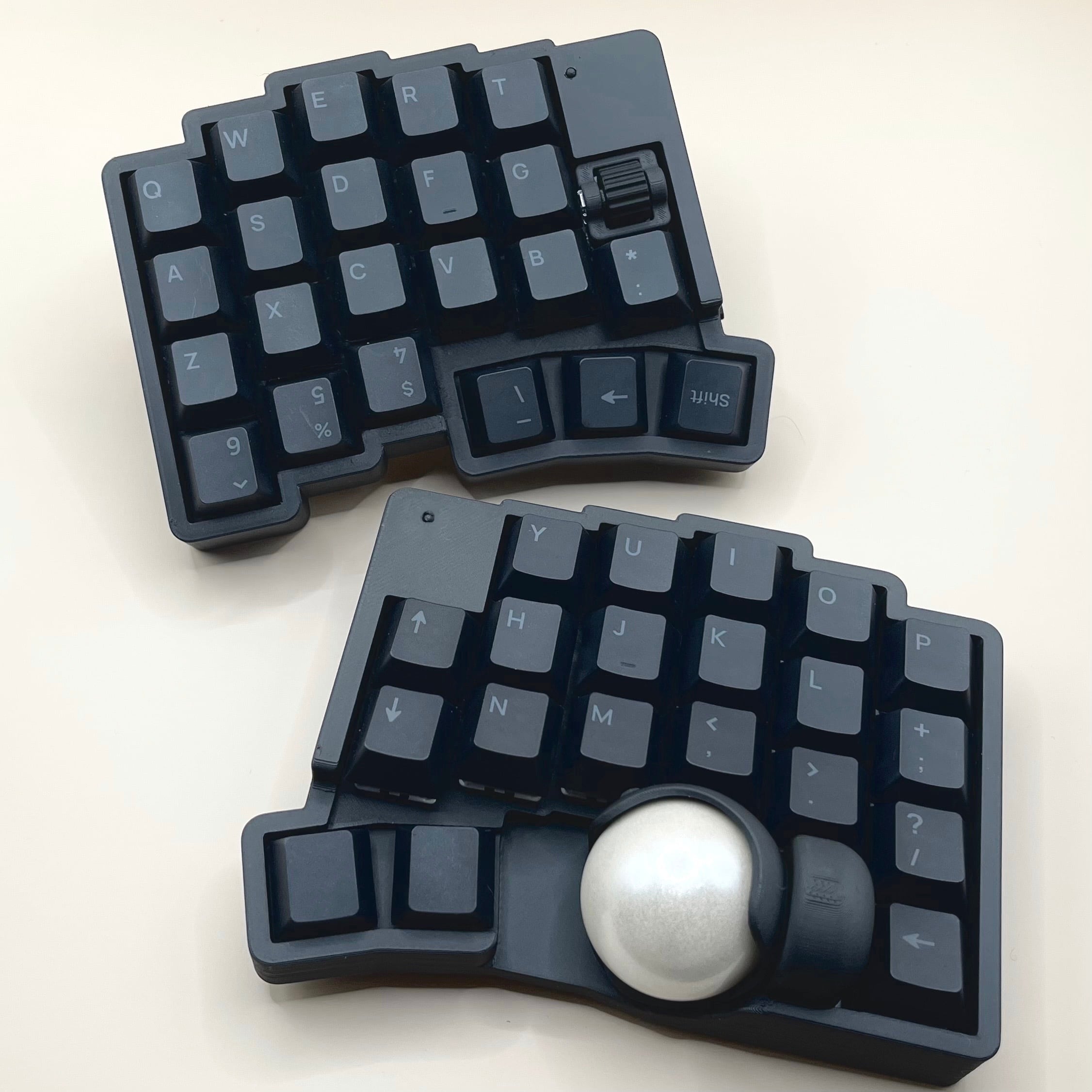 roBa-LP 無線接続 左右分割 トラックボール キーボード 組立て済み roBa-LP 無線接続 左右分割 トラックボール キーボード 組立て済み