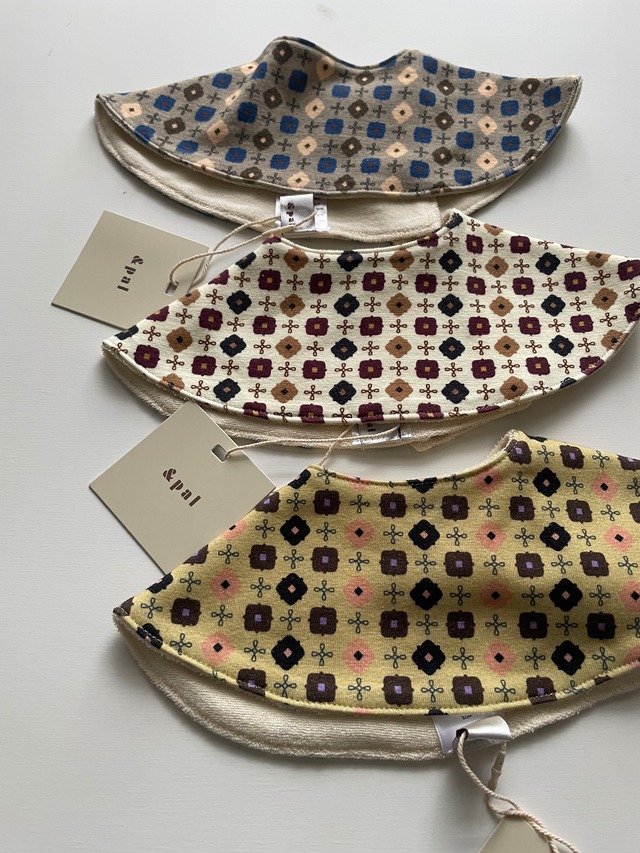 即納andpal &pal アンドパル　geometric pattern bib / 3col
