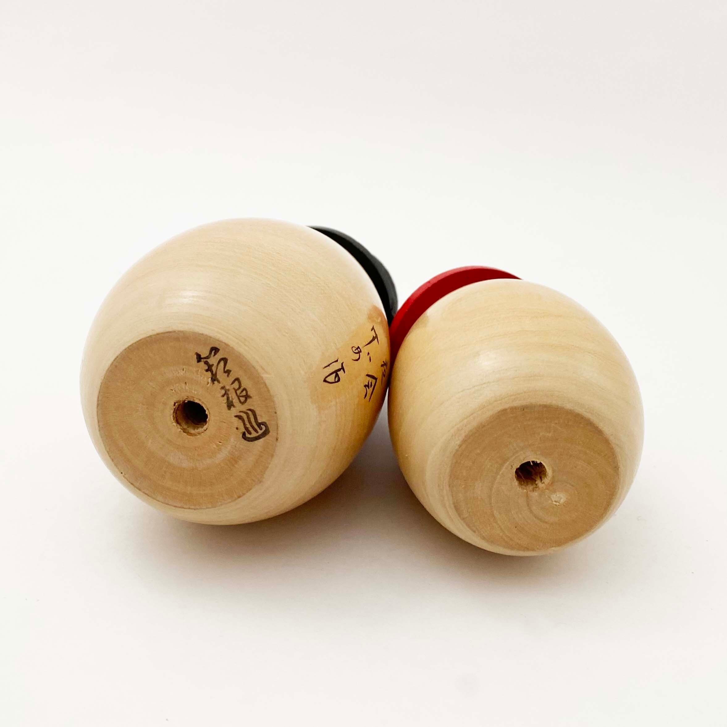 昭和の新型こけし木地玩具（玉子カップルセット）