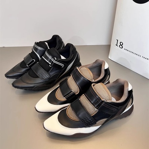 pointed-toe sneakers　10957