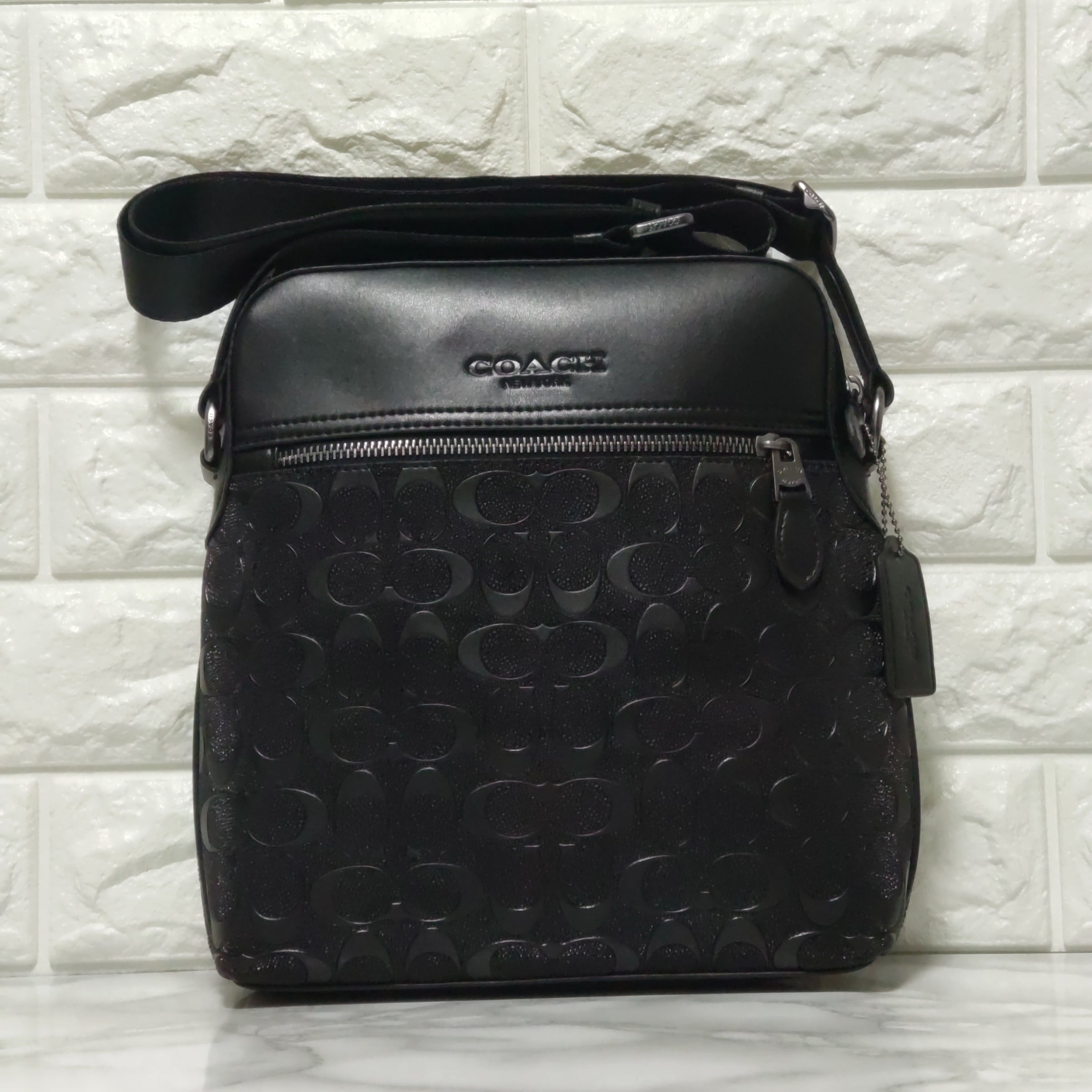 新品　未使用　coach コーチ　ショルダーバッグ　レキシー　シグネチャー