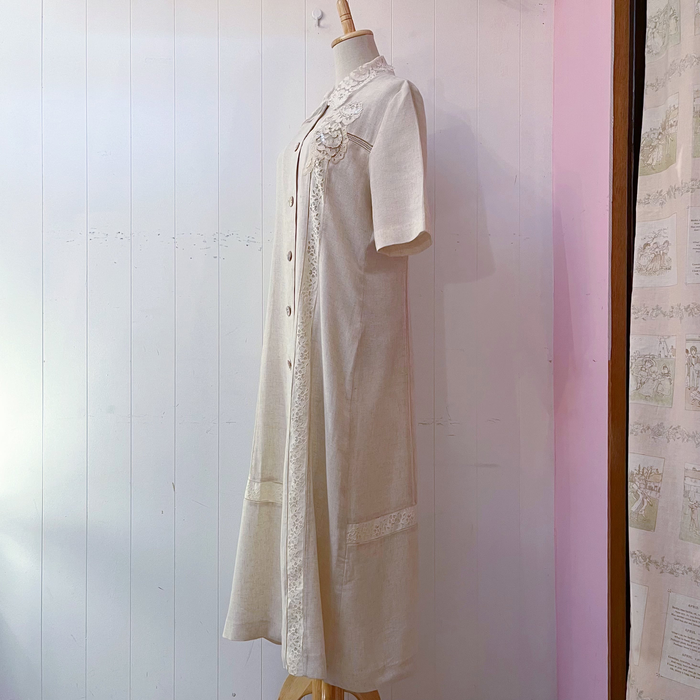 lace collar linen beige one-piece