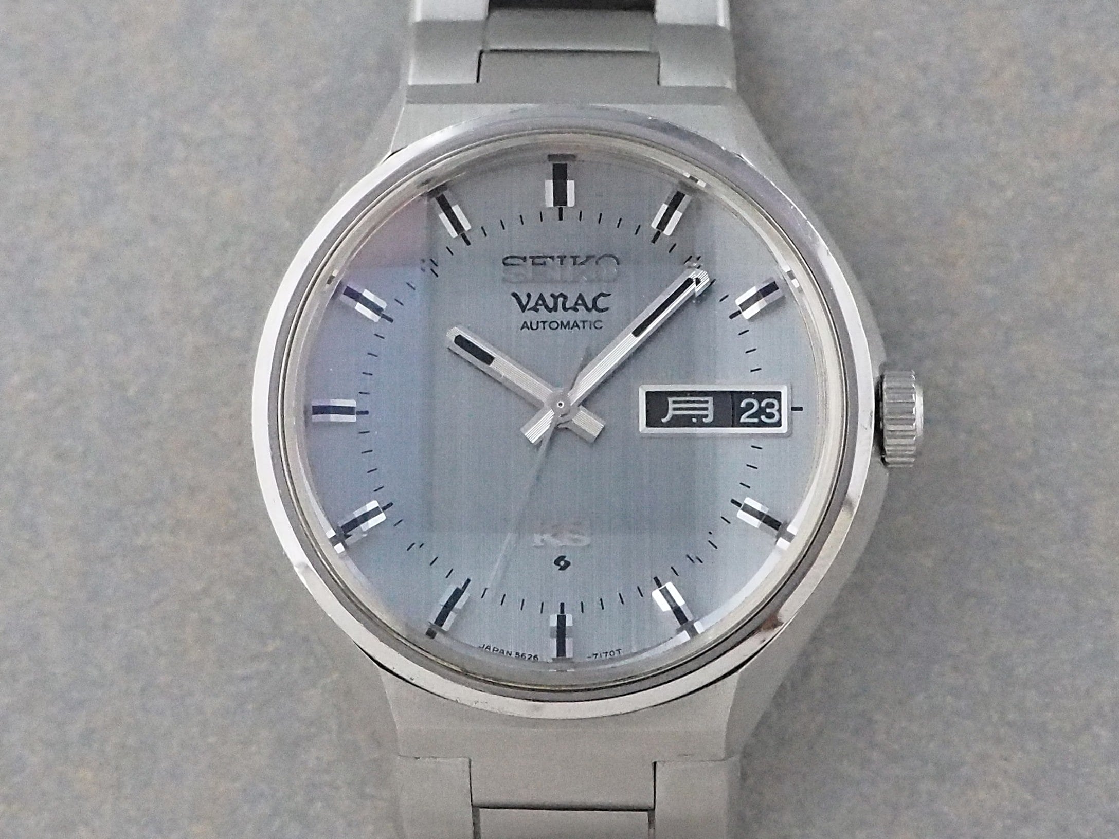 SEIKO | L o'clock