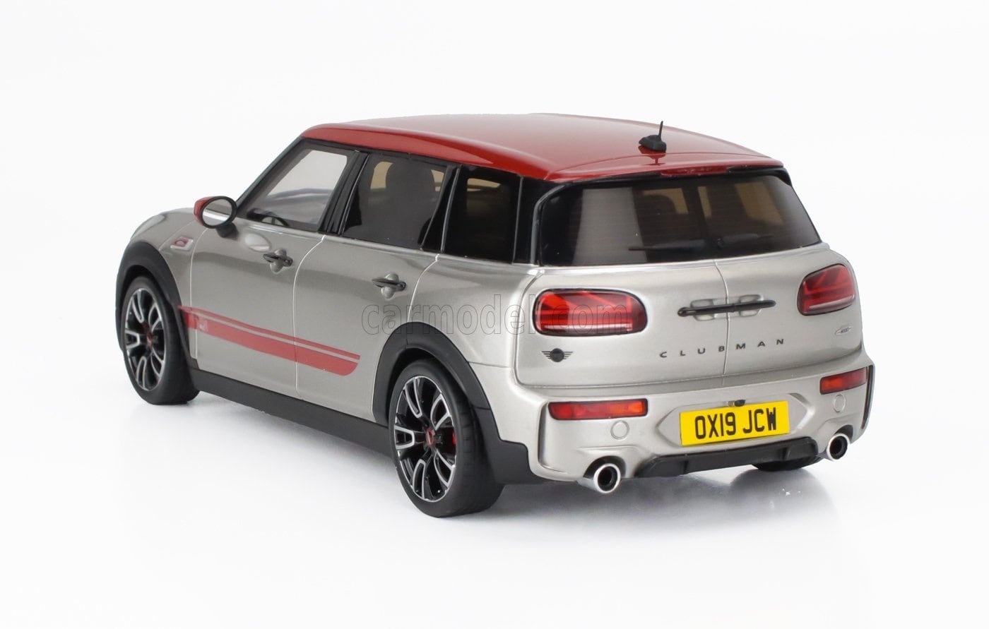 ミニカー 1/18 ミニクーパー F54 OTTO-MOBILE 1/18 MINI CLUBMAN (F54