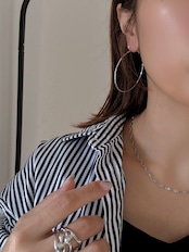ツイストサークルフープピアス
