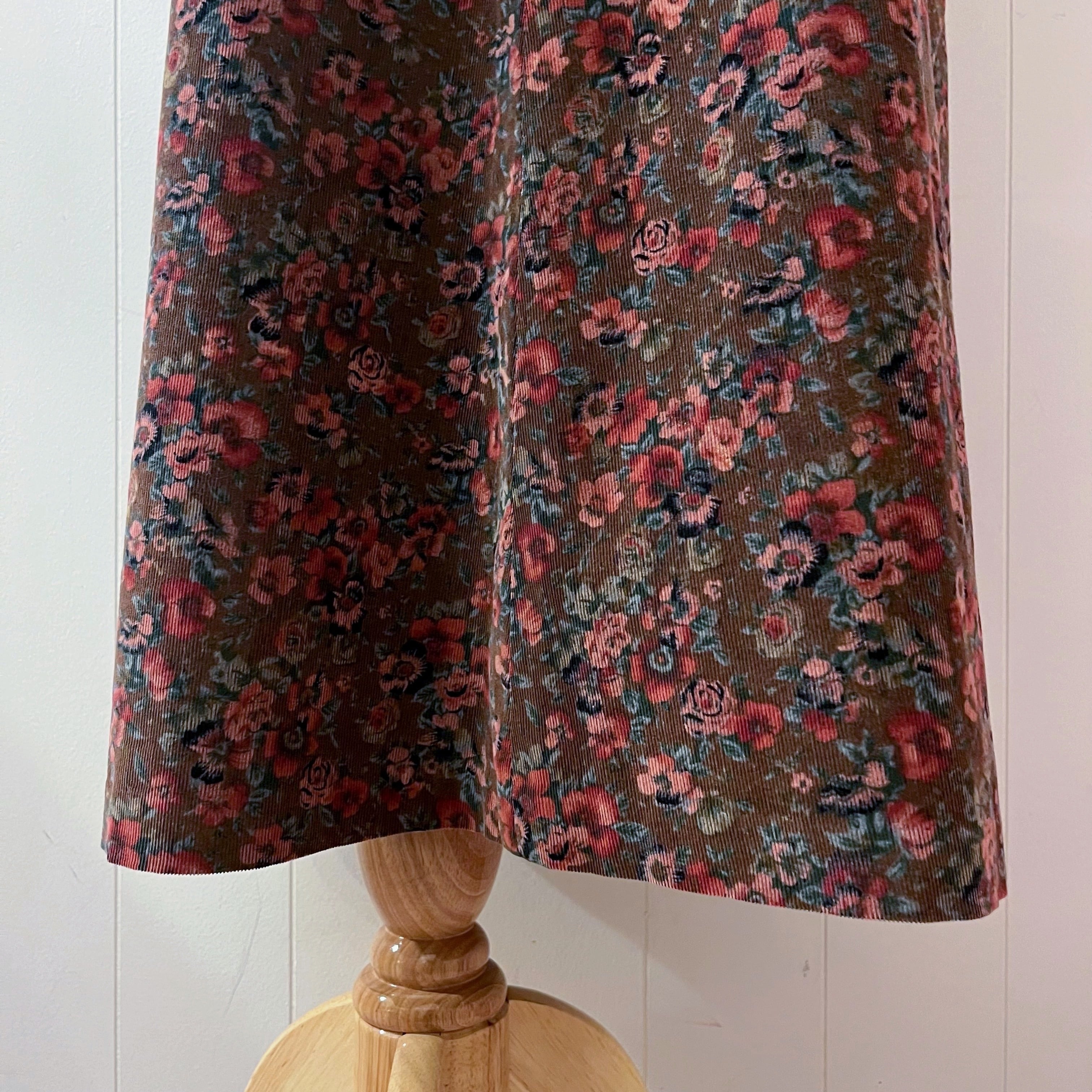 dark brown flower corduroy skirt