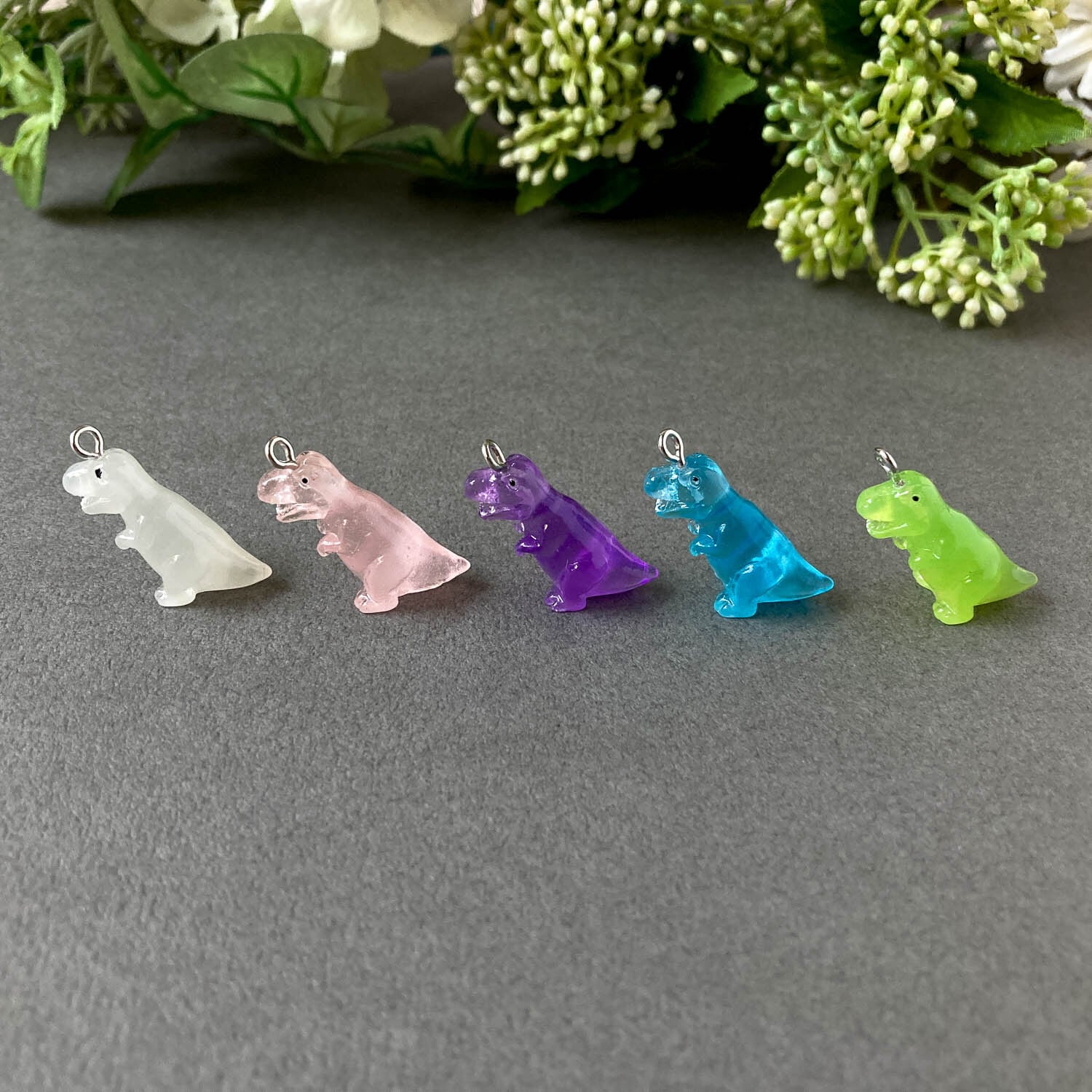 カラフルクリア恐竜アクリルチャーム