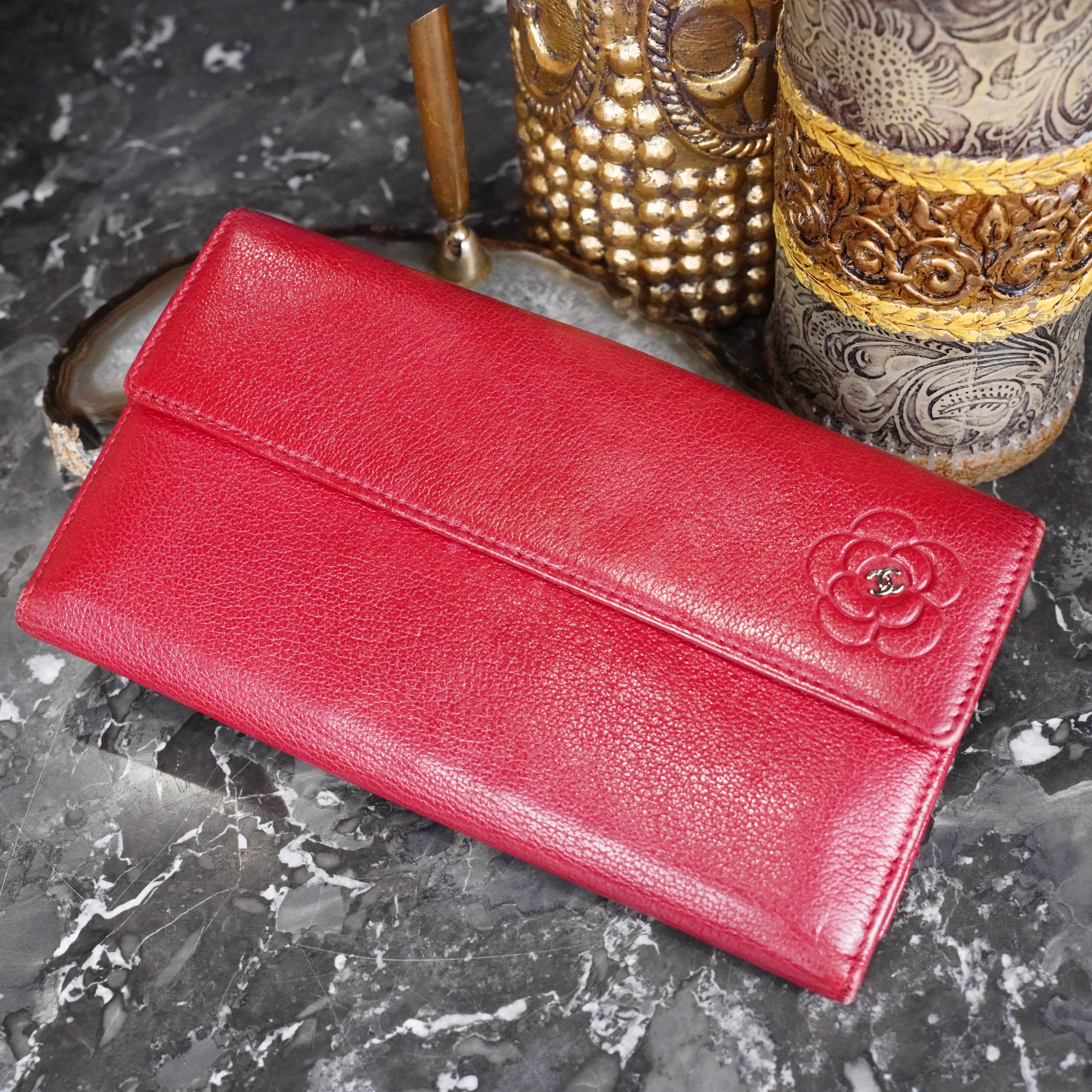 CHANEL BUTTERFLY CAMELLIA COCO MARC DESIGN LEATHER WALLET/シャネル