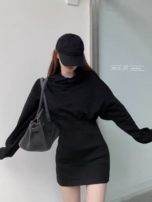 SALE★（30％OFF✨SALE）即納フーデット美シルエットワンピース