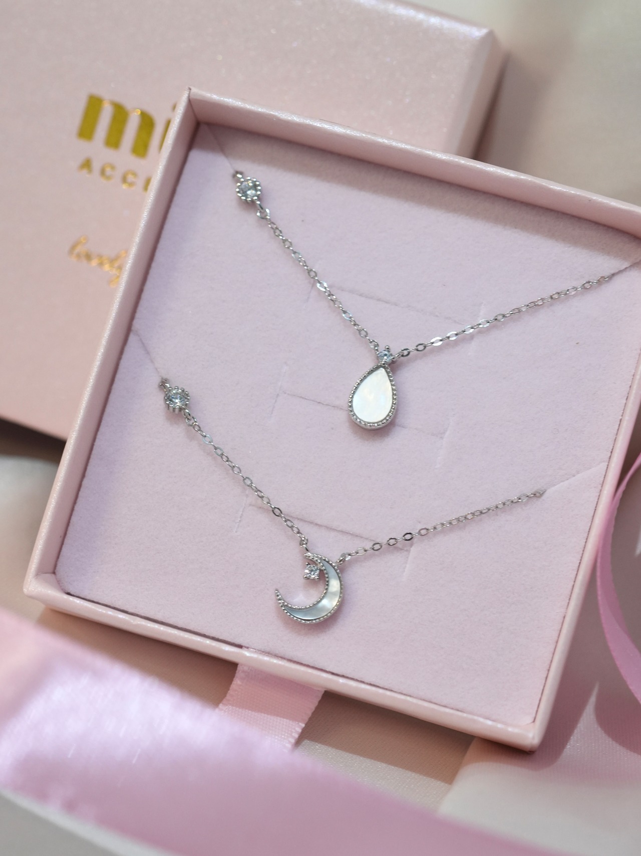 necklace twinkle drop