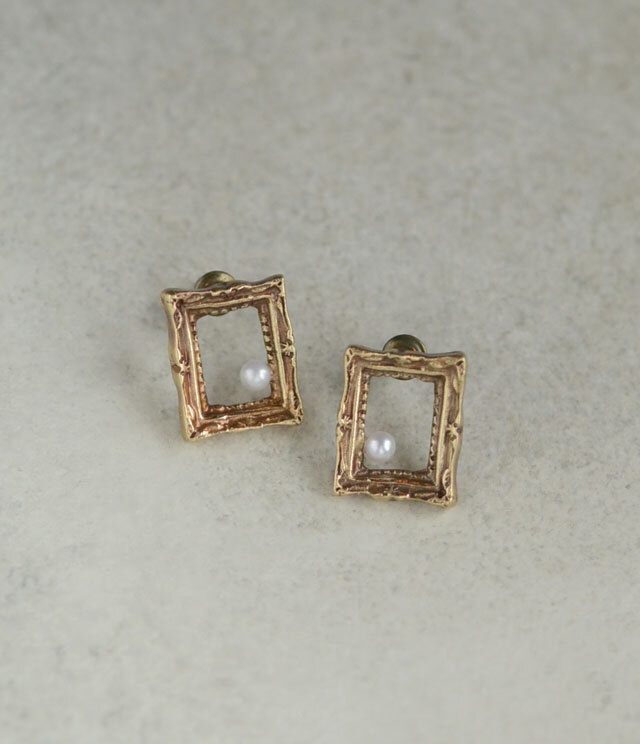 Museum / earrings - Pearl
