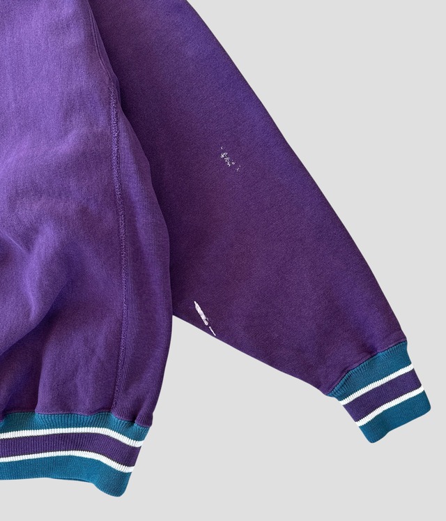 -Champion- Vintage 90s L Script Logo Reverse Weave Sweat made in USA