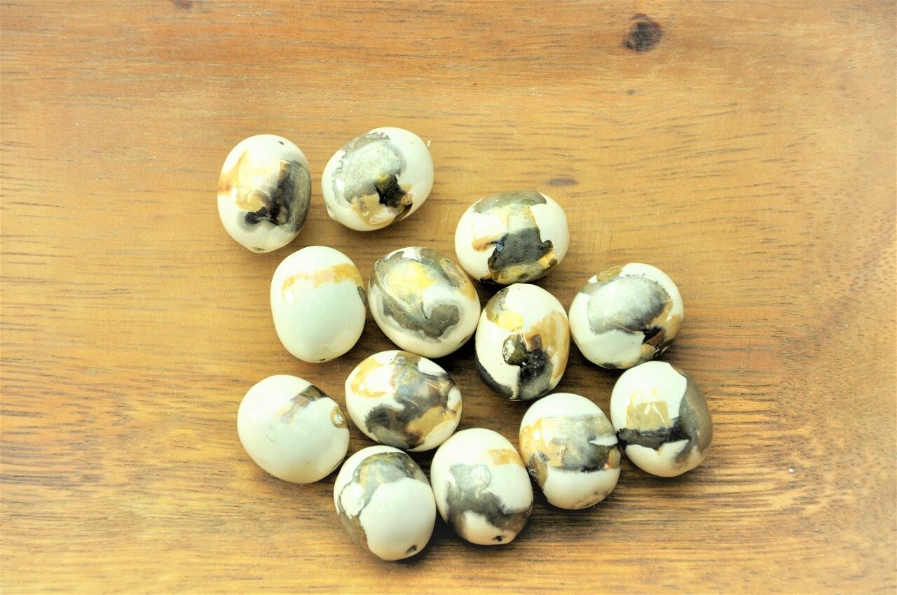 b - 13 つやつや陶器(おうど× ぐれー) 約20×16mm