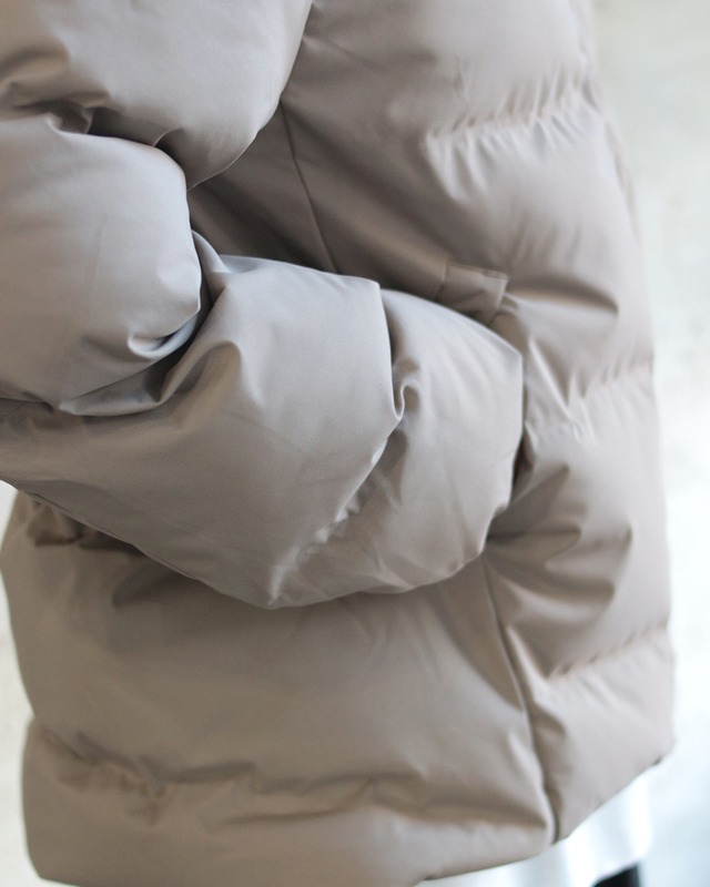 【Sans Souci 34+】撥水加工シームレスファイバーダウンブルゾン　(251127)