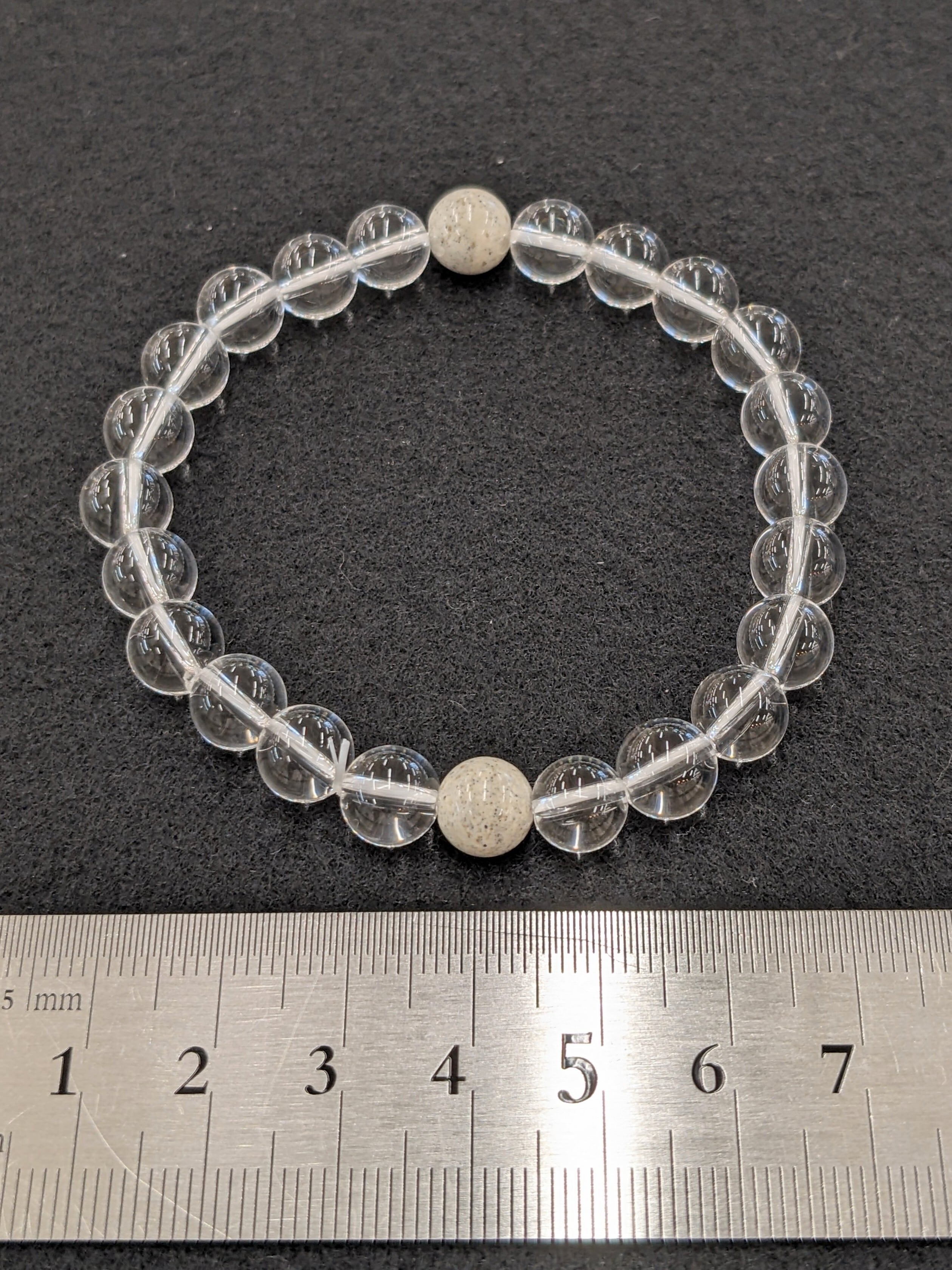 北投石 ✕ 水晶 8mm ブレスレット 免疫力アップ効果 | Stone Kingdom