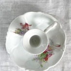 キャンドルホルダー　トレー付き　指かけあり　陶磁器製　蝋燭立て　ロカイユ装飾 12otdt11