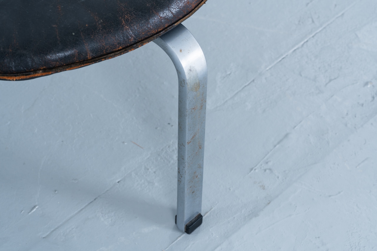 Poul Kjaerholm | PK33 stool