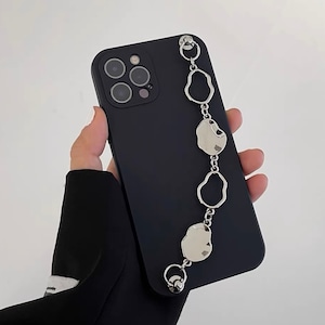 【予約】Unique metal chain iPhone case
