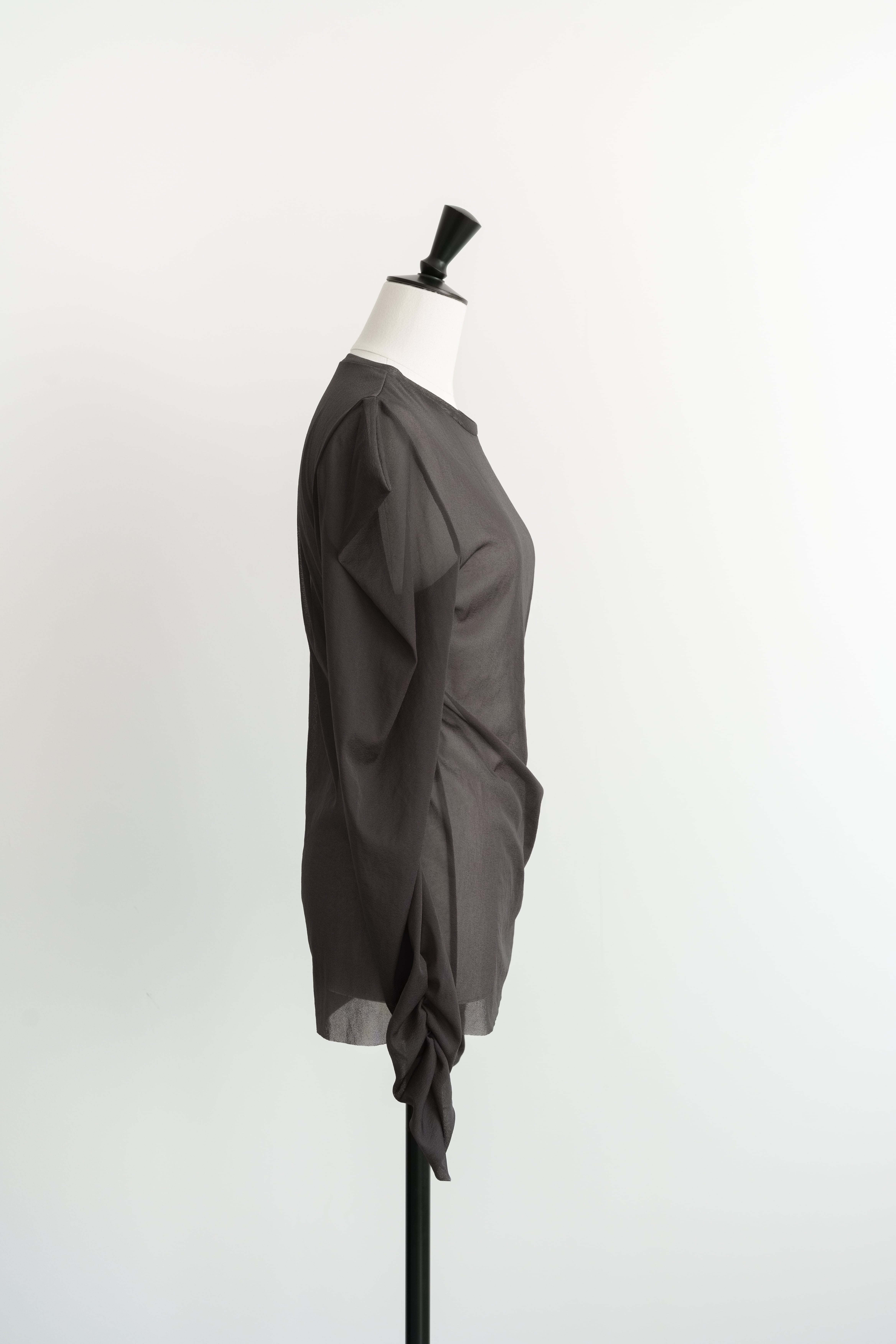 Edge Sheer Tops(charcoal) 10月中旬頃から発送 | roughlow