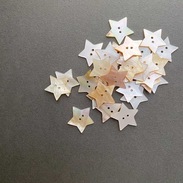 シンプルスターのシェルボタン（23mm）