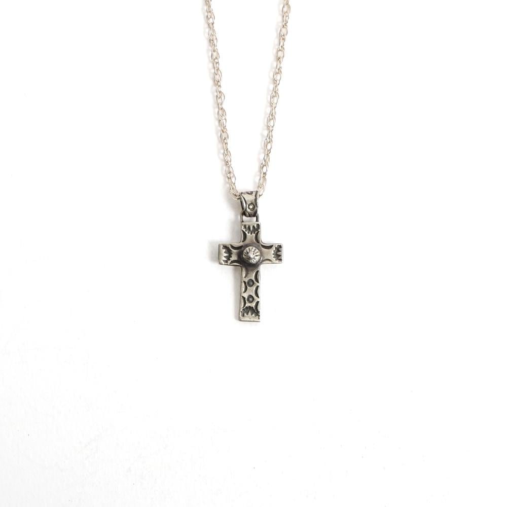 INDIAN JEWELRY インディアンジュエリー】Navajo Stampwork cross