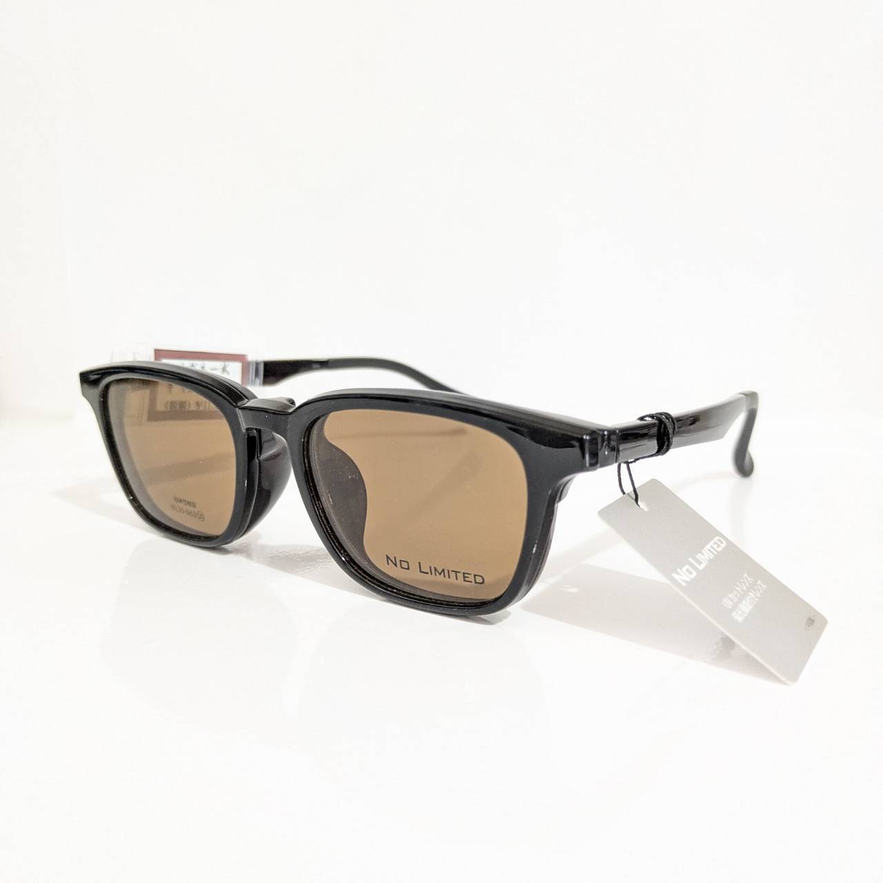 【NO LIMITED】ウエリントンセルフレーム マグネット式サングラス ブラック
