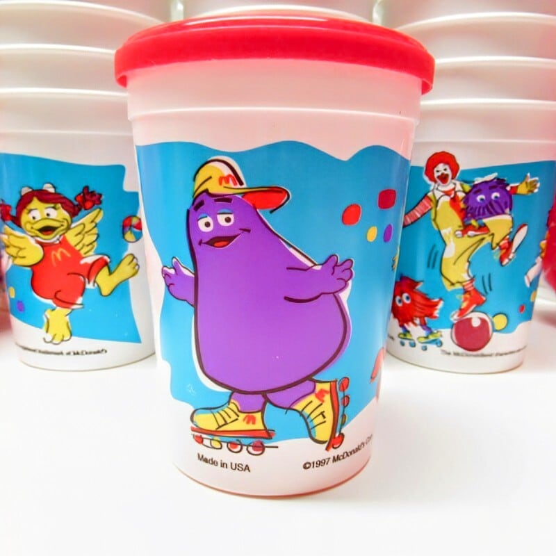 ☆ VINTAGE1996-1997 ☆【 McDonald's ( マクドナルド ) 】 Plastic