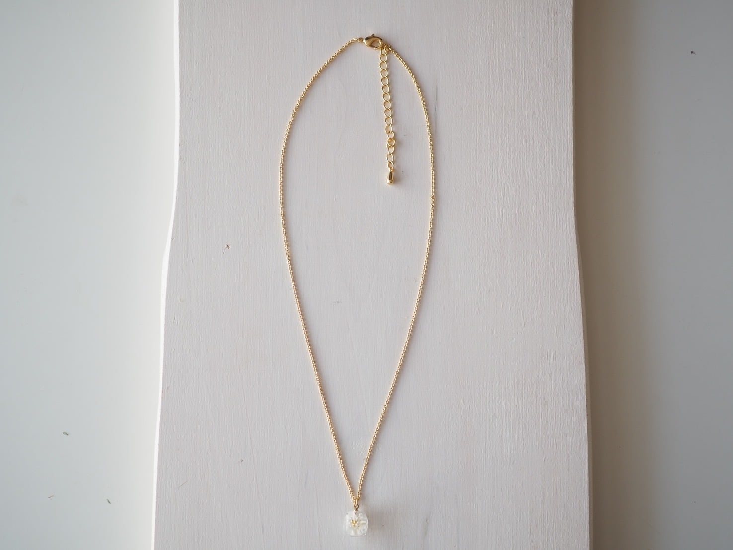 かすみ草のネックレス | hakumokuren online shop