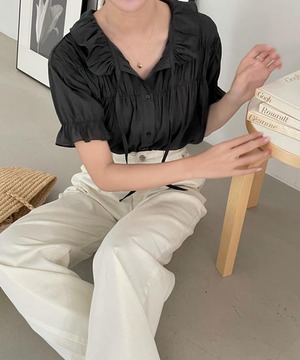 《即納商品》verni blouse (ivory / beige / black)