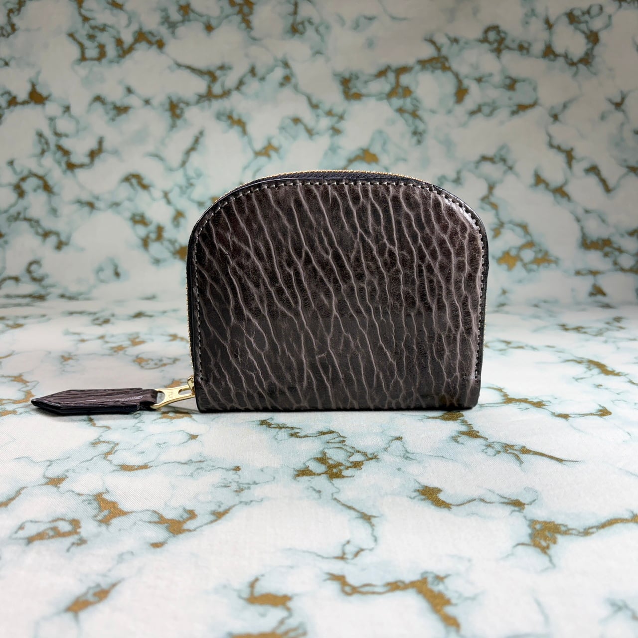 美品 ファイヤーバード シールスキン 財布 ラウンドジップ ブラック 美品 ファイヤーバード シールスキン 財布 ラウンドジップ ブラック 美