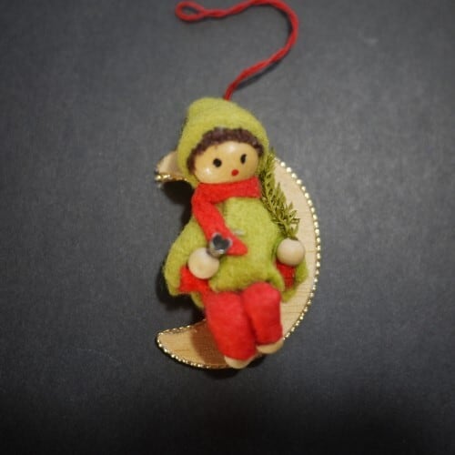 月に乗った少年 木製オーナメント ドイツ