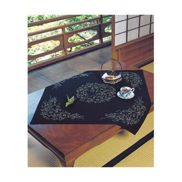 オリムパス：刺し子キット130『テーブルクロス』(紺) Sashiko table cloth making set