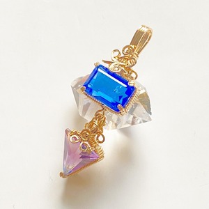 Blue quartz＆Amethyst＆Wire jewelry（チェーン付き）