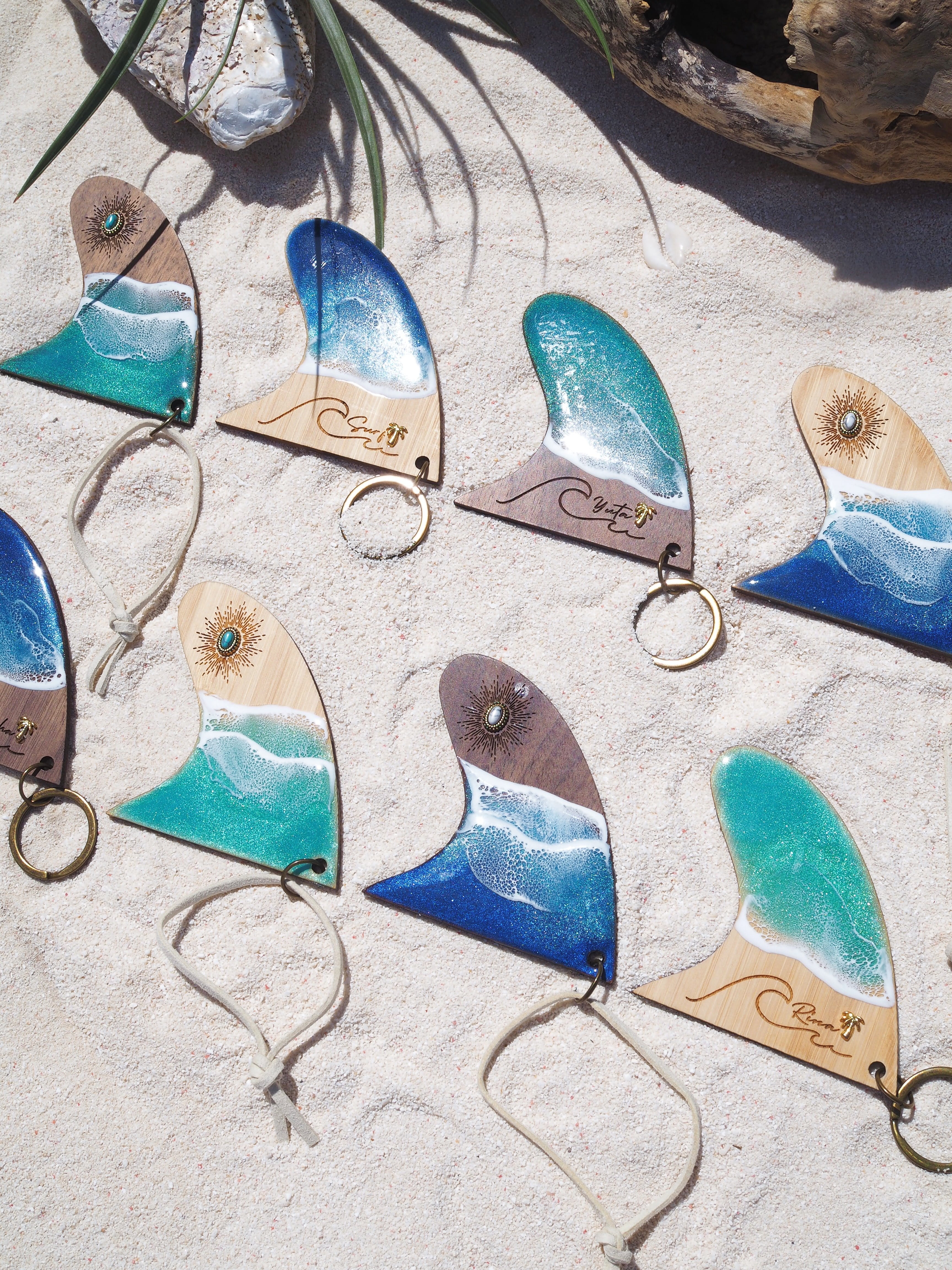 Wood×wave resin fin key holder(wavy) | ALOHA GLASS