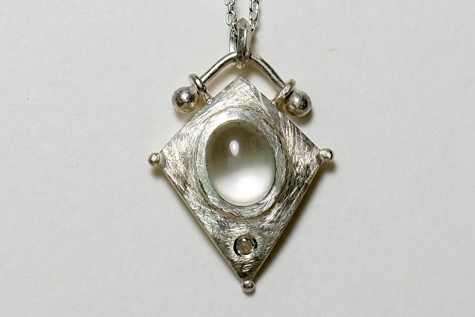 天秤 水晶×ロイヤルブルームーンストーン ネックレス silver no,376