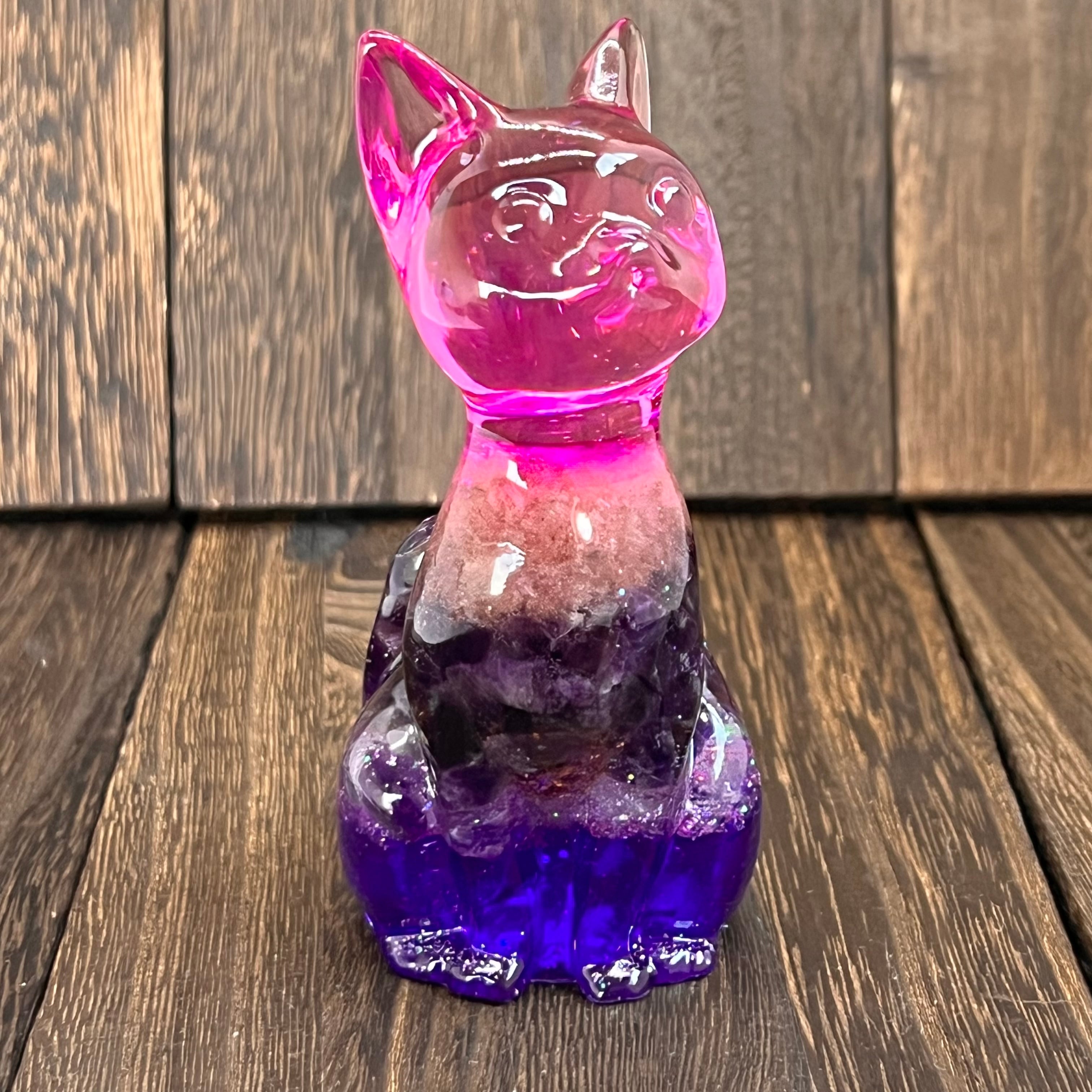 【1点もの】猫 オルゴナイト アメジスト&ストロベリークォーツ 置物 不安払拭 自信をつける