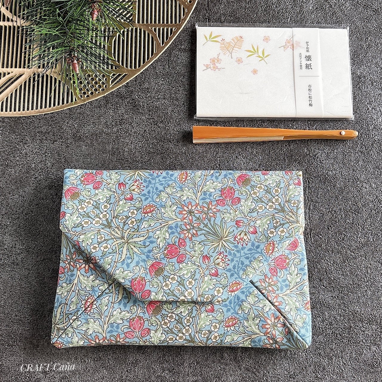 数寄屋袋(黄更紗) 御朱印帳入れ 和柄ポーチ Sukiyabag