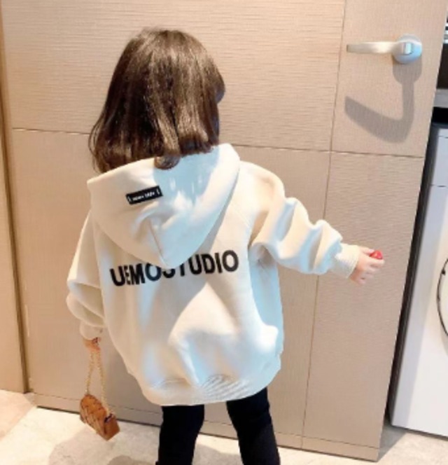 子供服 男の子 女の子 トップス 里起毛 パーカー  通園 通学   90-150cm   2色